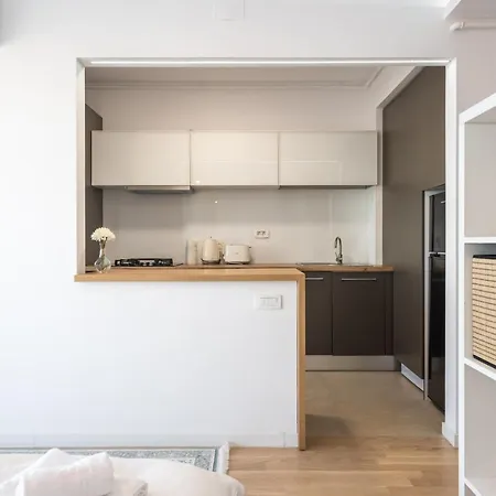 Yin&yang Studio In Central-stefan Cel Mare Апартаменти *