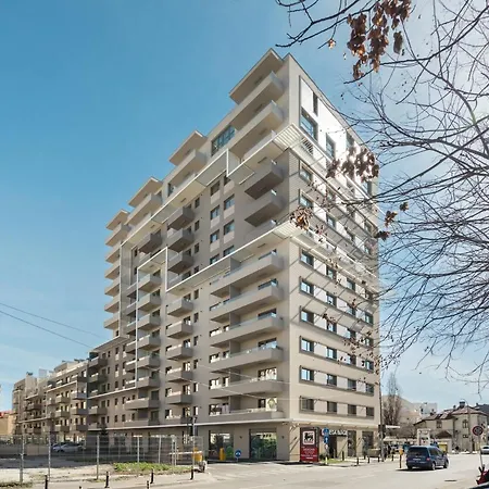 Yin&yang Studio In Central-stefan Cel Mare